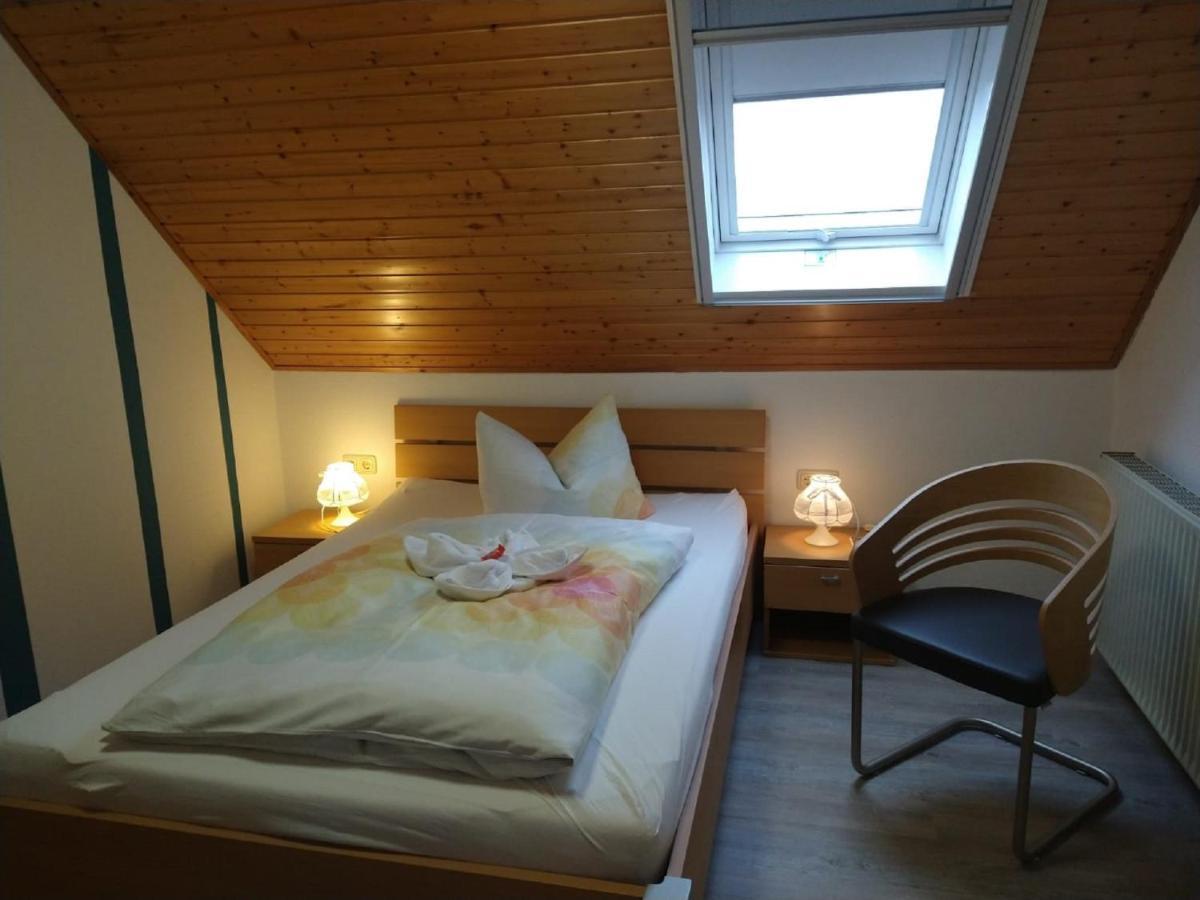 Pension "Der Sulzbachhof" Lehrberg ภายนอก รูปภาพ