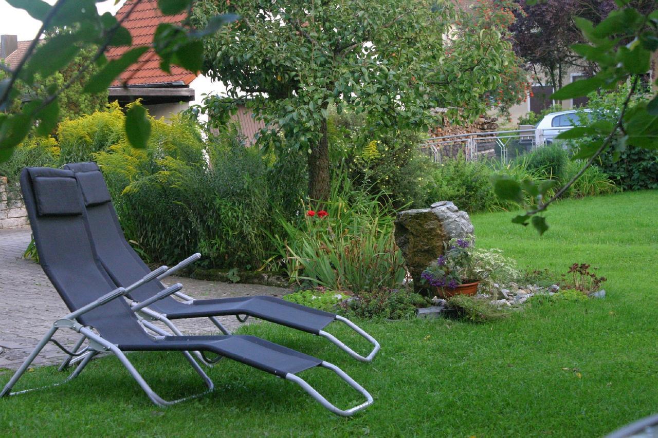 Pension "Der Sulzbachhof" Lehrberg ภายนอก รูปภาพ